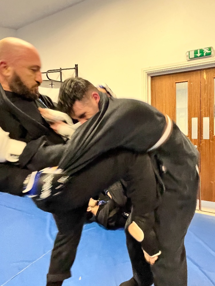 Olgun Tiltay teaching ground self defence at Shuhari Self Defence