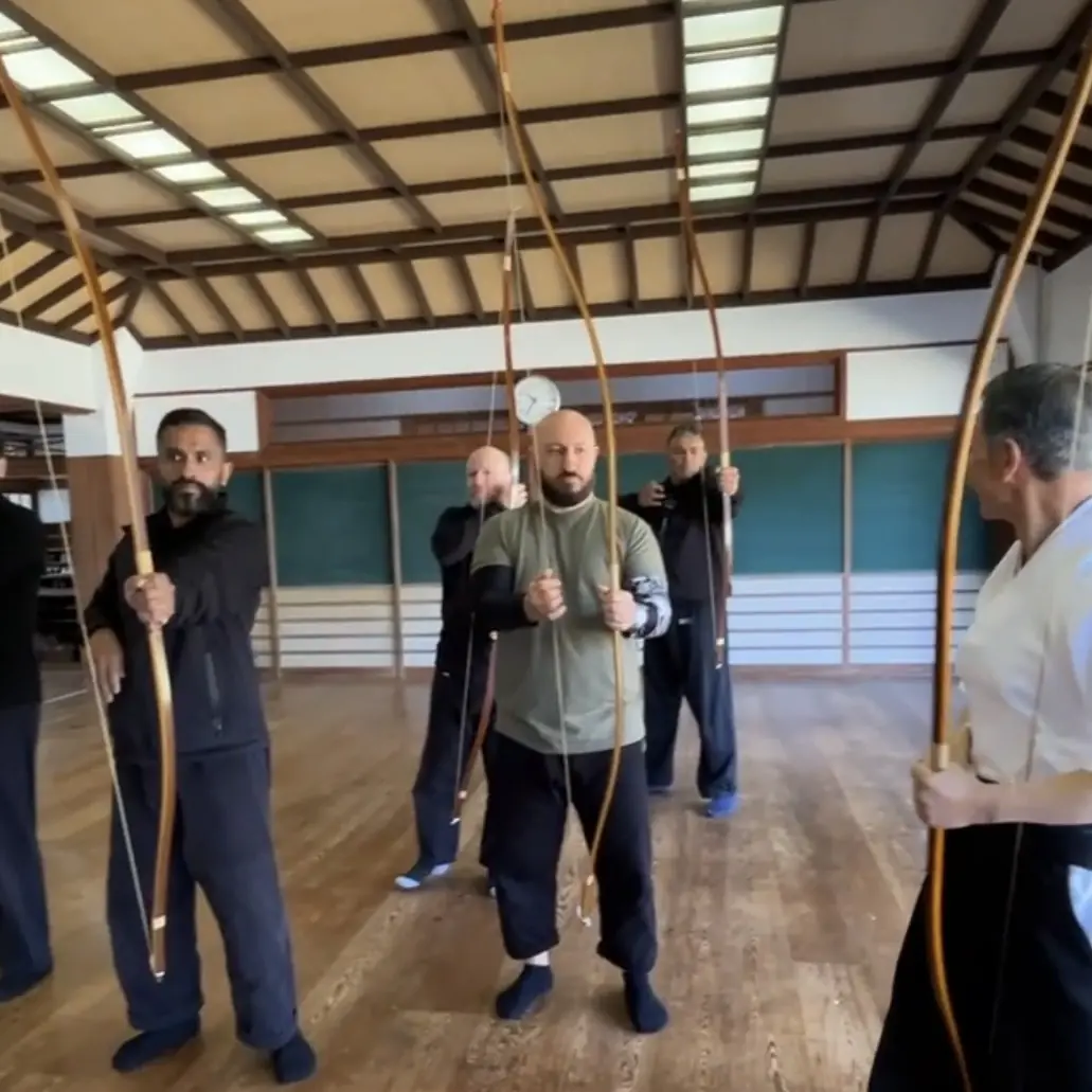 John Moses of Shuhari Self Defence Bracknell learning traditional Japanese archery in Mie Prefecture Japan from Urano Yuji Sensei [7th Dan Kyudo]